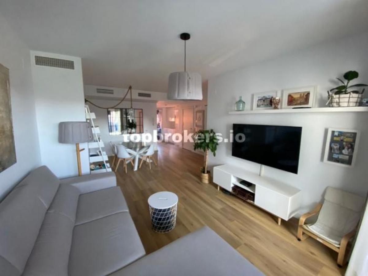 Picture of Apartment For Sale in Fuengirola, Malaga, Spain