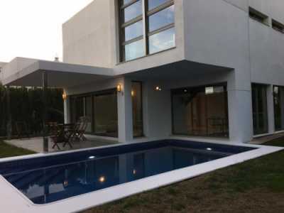 Home For Rent in Paterna, Spain