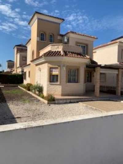 Villa For Sale in Guardamar Del Segura, Spain