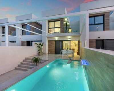 Villa For Sale in Rojales, Spain