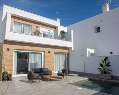 Villa For Sale in San Pedro Del Pinatar, Spain