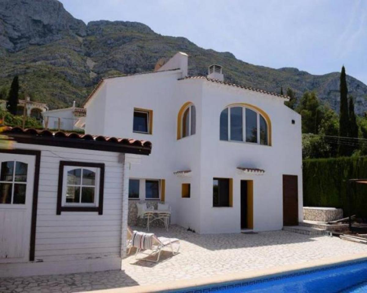 Picture of Villa For Sale in Denia, Alicante, Spain