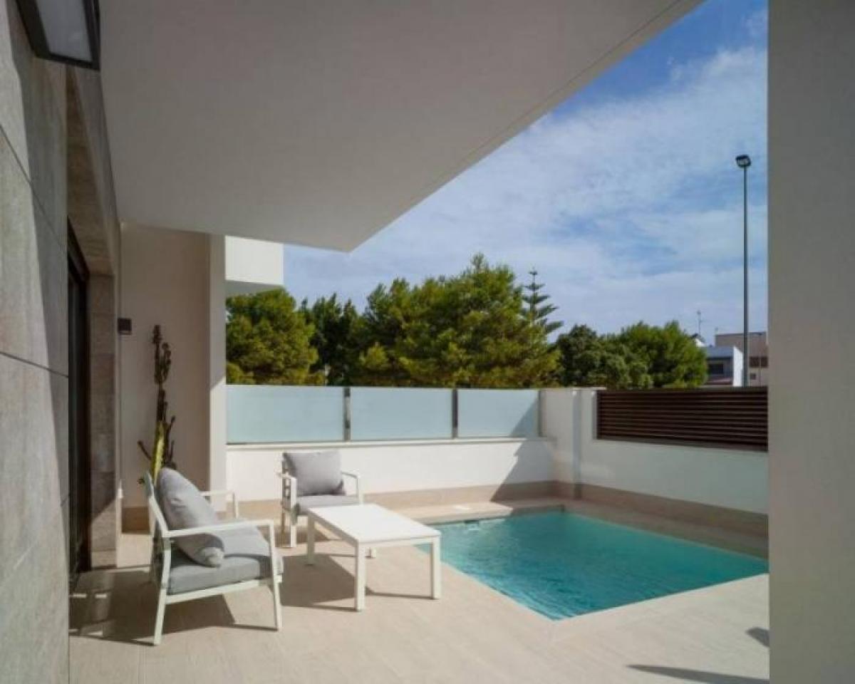 Picture of Bungalow For Sale in San Pedro Del Pinatar, Alicante, Spain