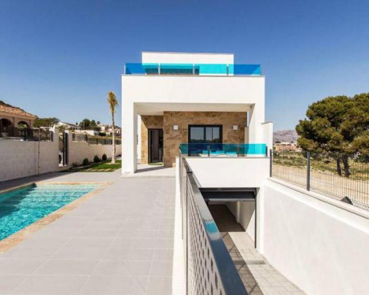 Picture of Villa For Sale in Bigastro, Alicante, Spain