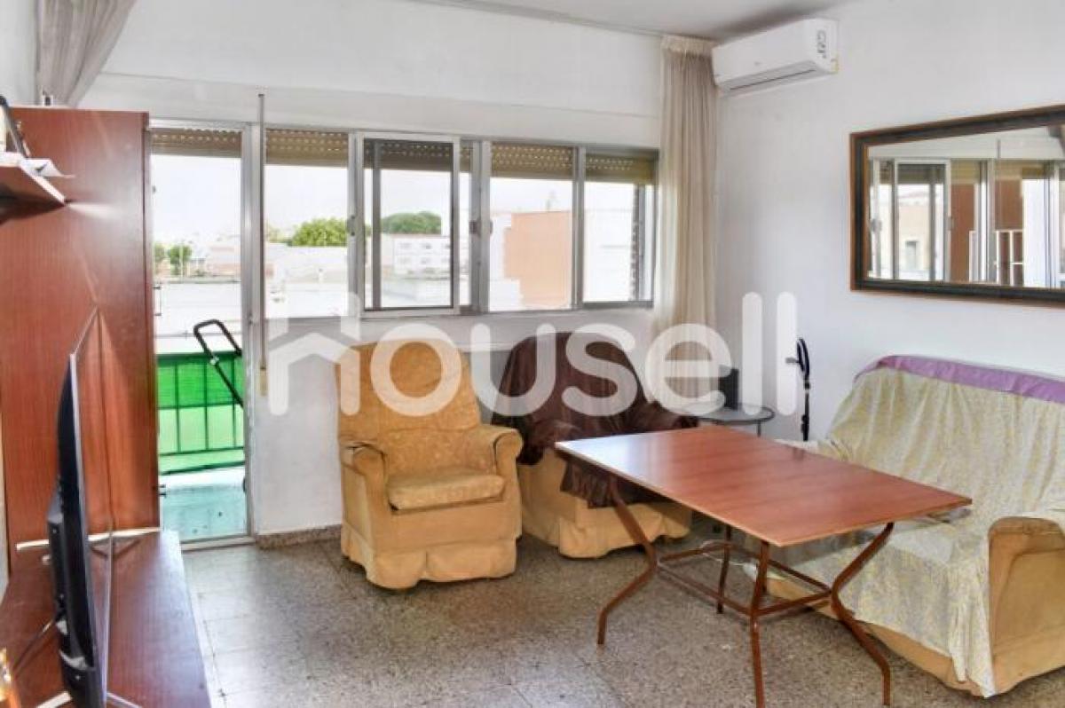 Picture of Apartment For Sale in Badajoz, Grand Est, Spain