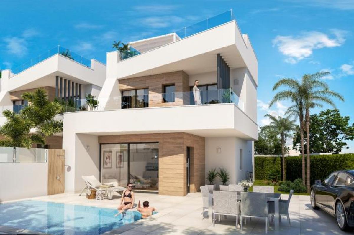 Picture of Villa For Sale in Guardamar Del Segura, Alicante, Spain