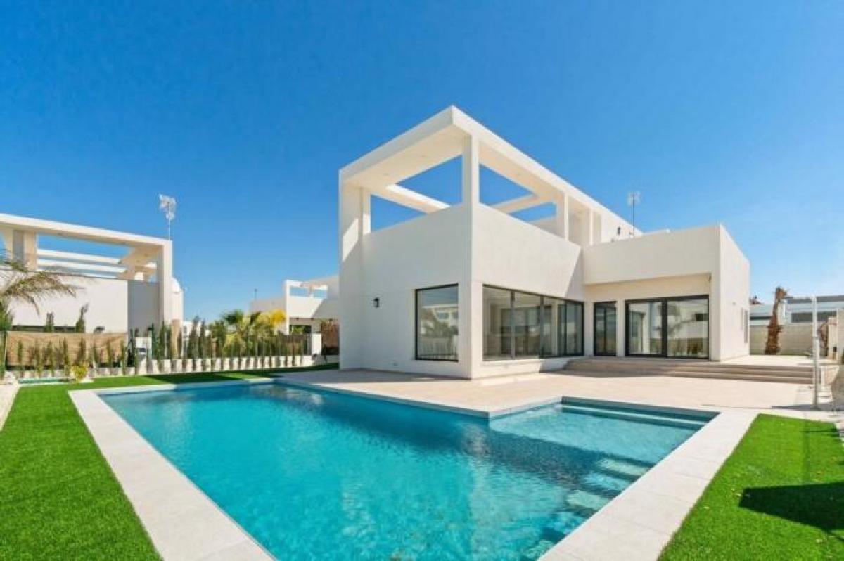 Picture of Home For Sale in Benijofar, Alicante, Spain