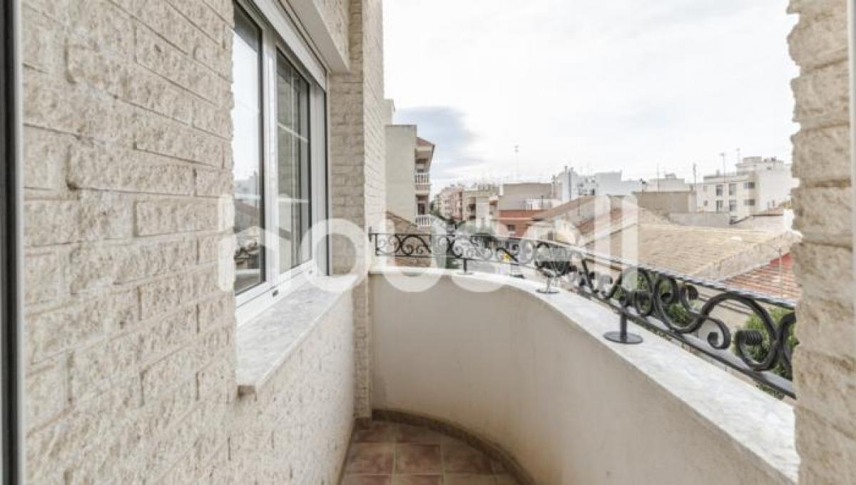 Picture of Apartment For Sale in Almoradi, Alicante, Spain