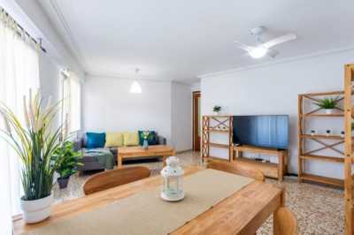 Apartment For Sale in Alicante, Spain