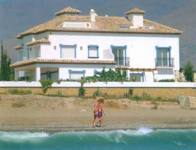 Home For Sale in Estepona, Spain