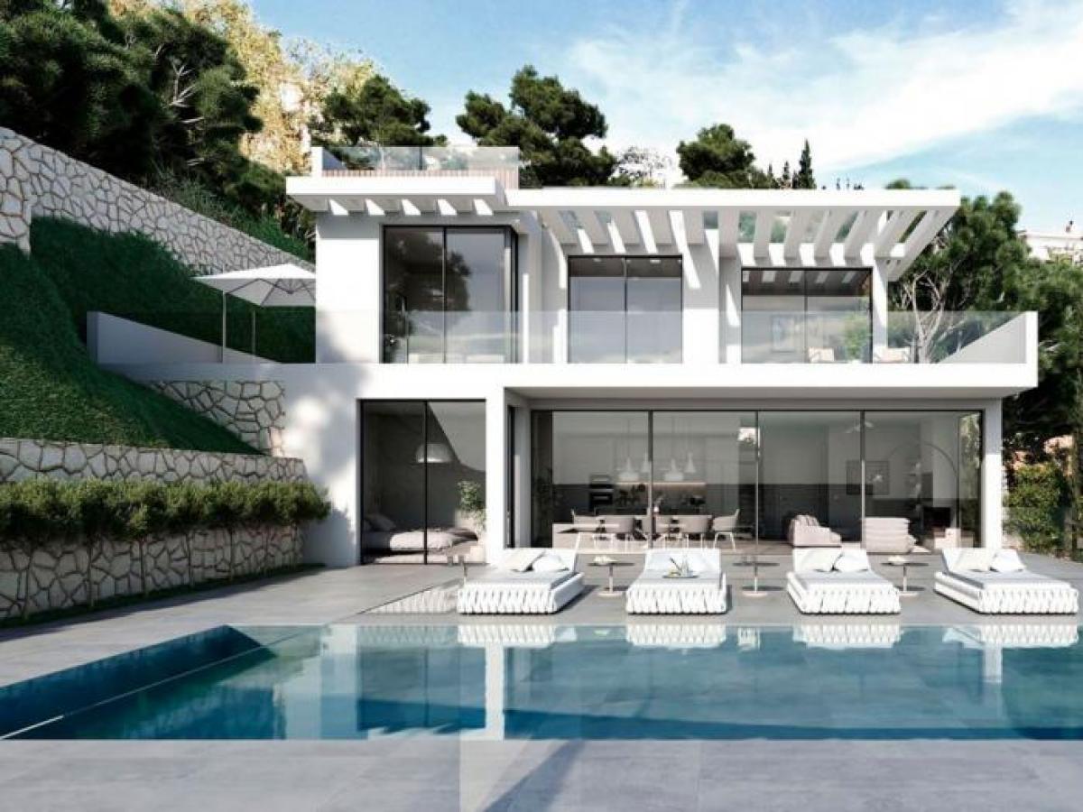 Picture of Villa For Sale in Fuengirola, Malaga, Spain