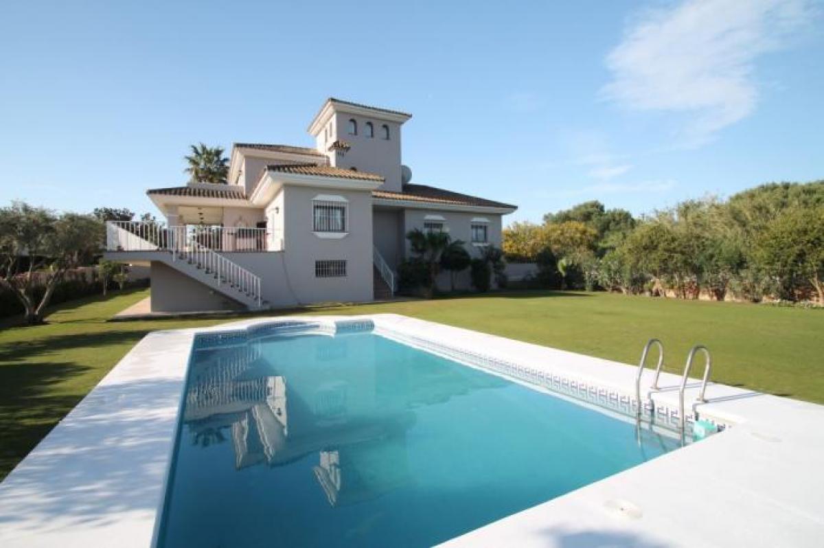 Picture of Villa For Sale in Sotogrande, Cadiz, Spain