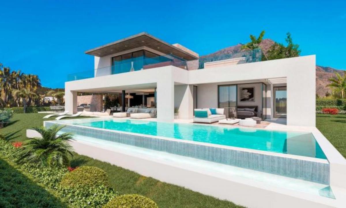 Picture of Villa For Sale in Estepona, Malaga, Spain