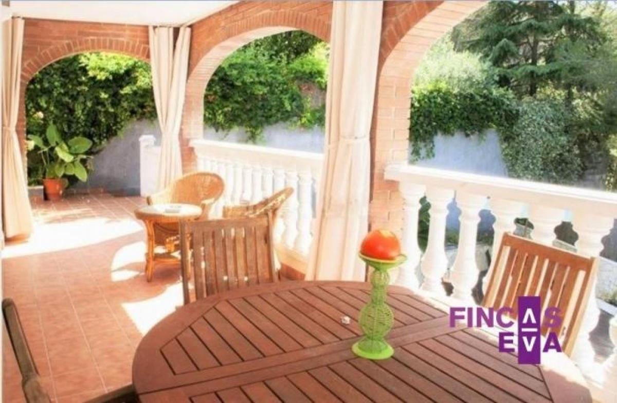 Picture of Villa For Sale in Tarragona, Tarragona, Spain