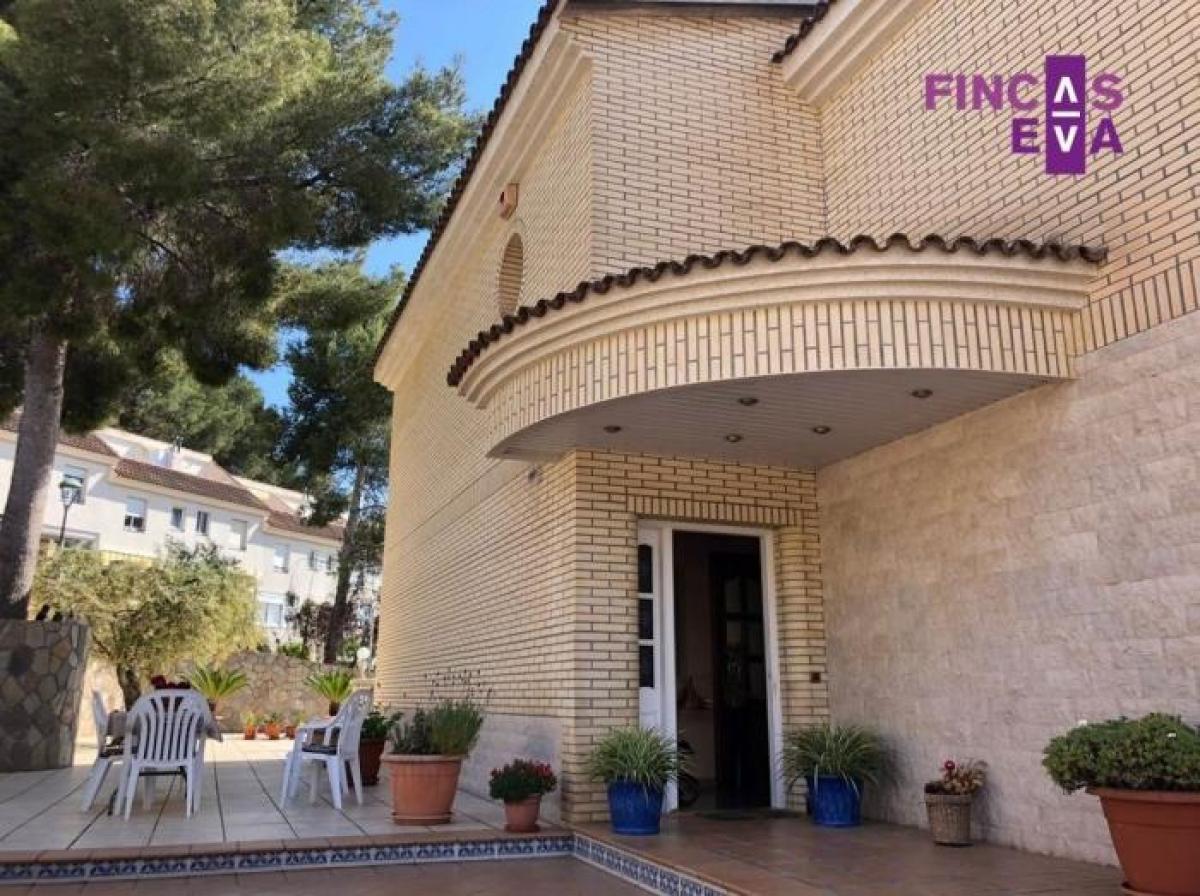 Picture of Villa For Sale in Tarragona, Tarragona, Spain