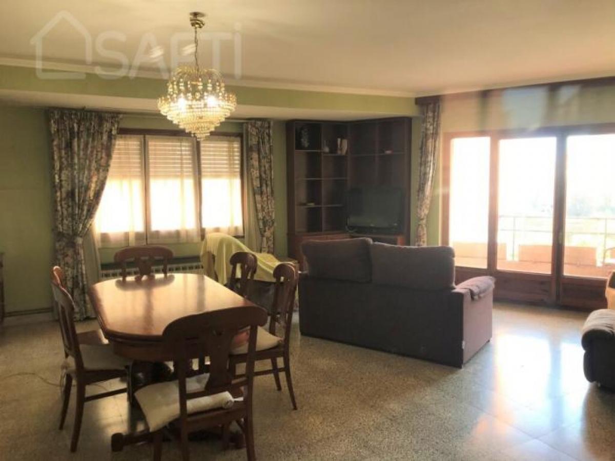 Picture of Apartment For Sale in Reus, Tarragona, Spain