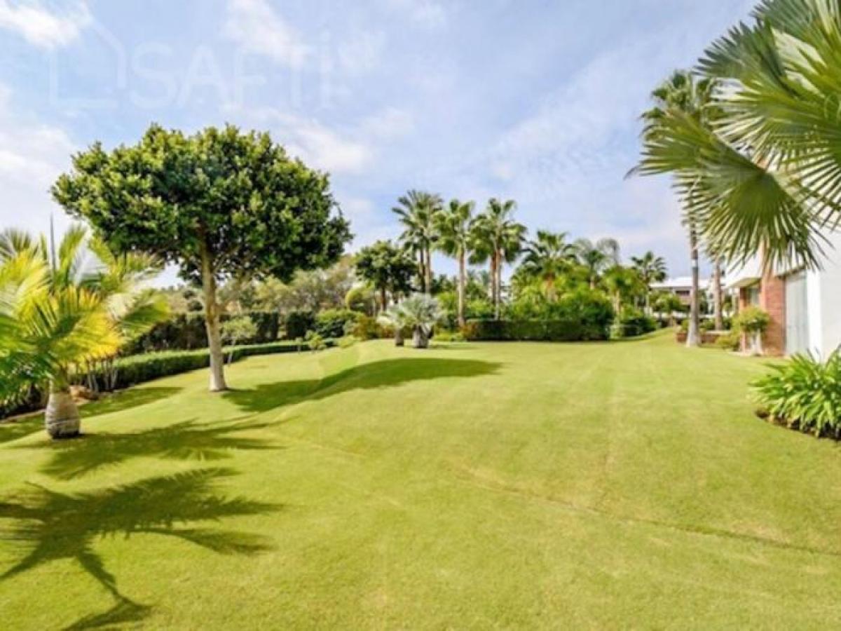 Picture of Apartment For Sale in Estepona, Malaga, Spain