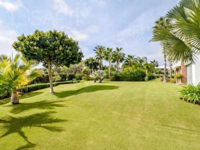 Apartment For Sale in Estepona, Spain