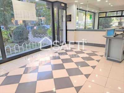 Retail For Sale in Madrid, Spain