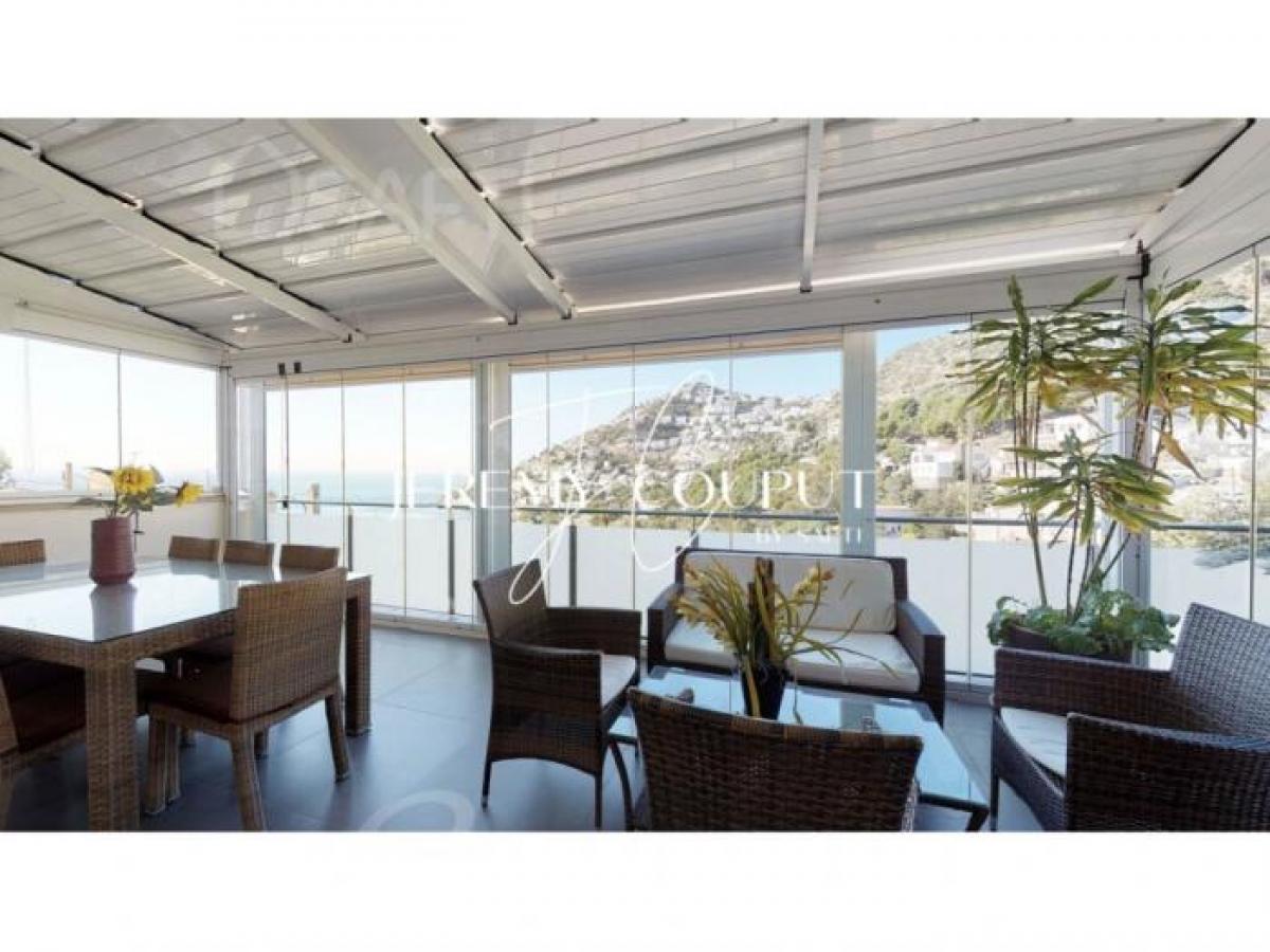 Picture of Home For Sale in Roses, Orne, Spain