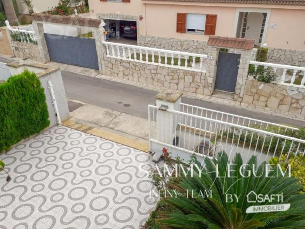 Picture of Home For Sale in Vinaros, Castellon, Spain