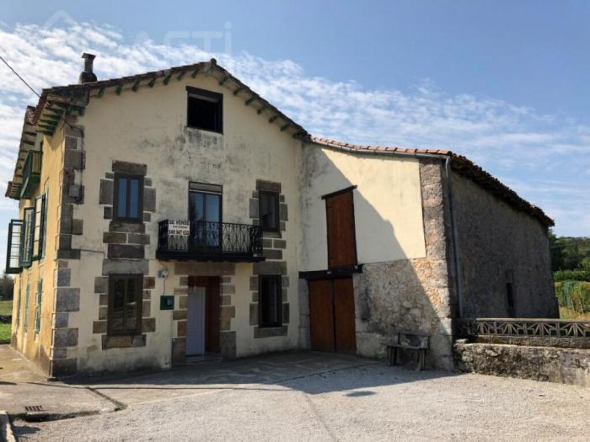 Picture of Home For Sale in Villaescusa, Asturias, Spain