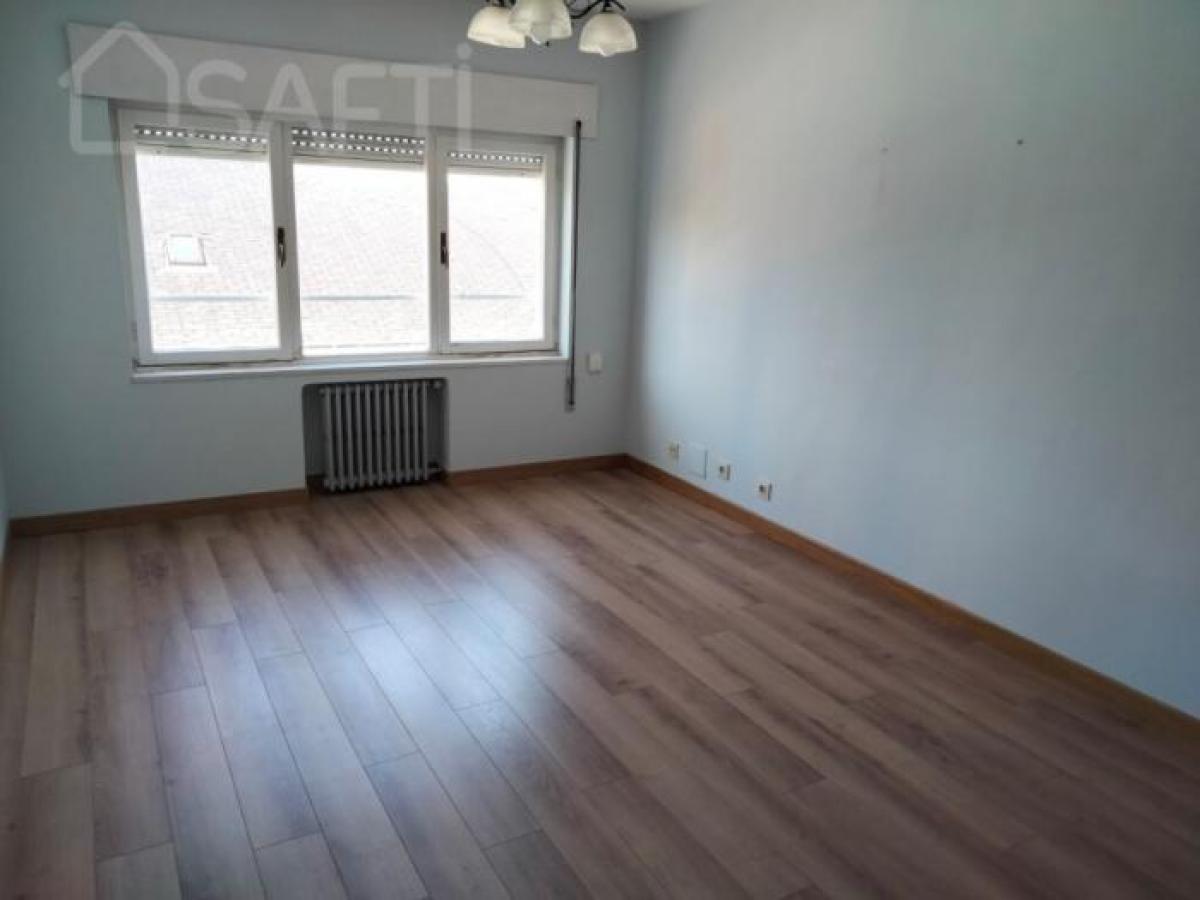 Picture of Apartment For Sale in Oviedo, Asturias, Spain