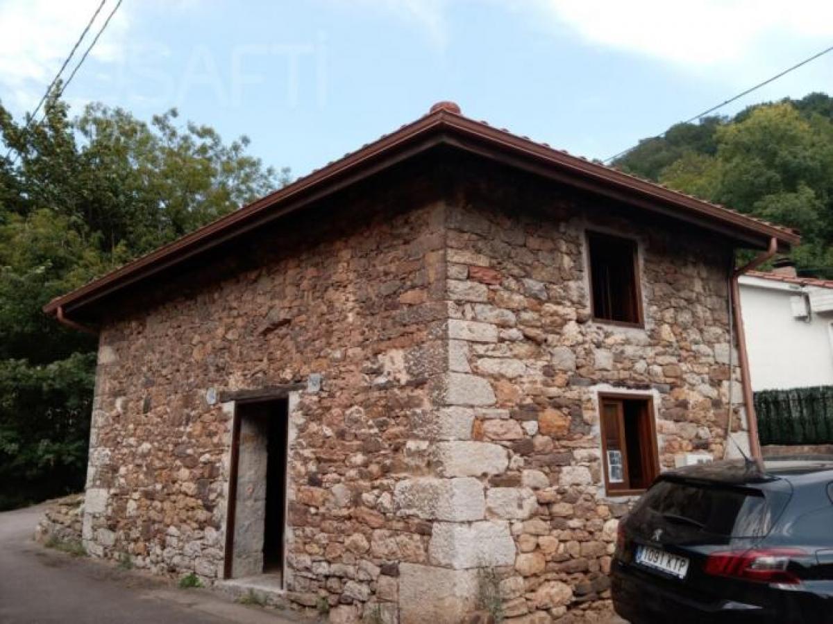 Picture of Home For Sale in Oviedo, Asturias, Spain