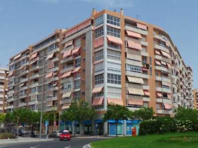 Apartment For Sale in Alicante, Spain