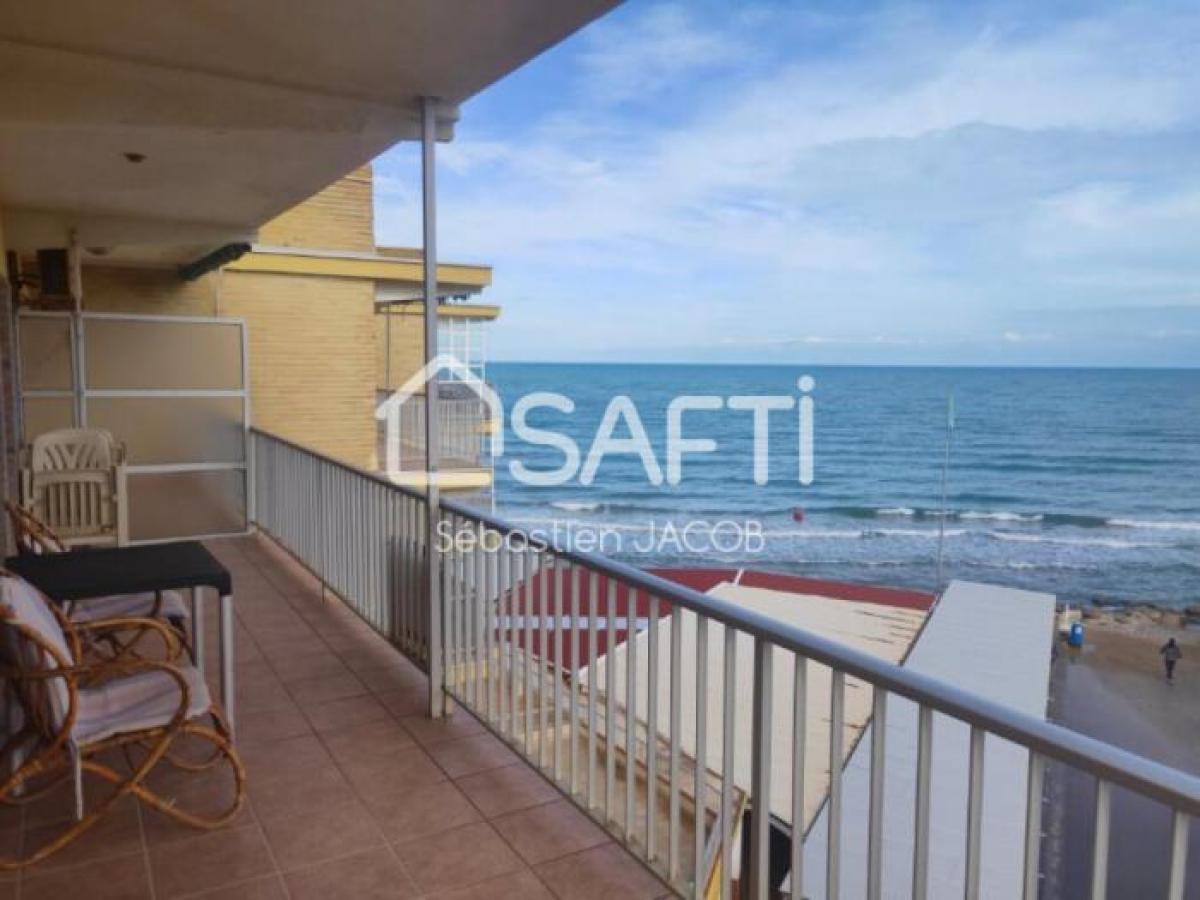 Picture of Apartment For Sale in Denia, Alicante, Spain