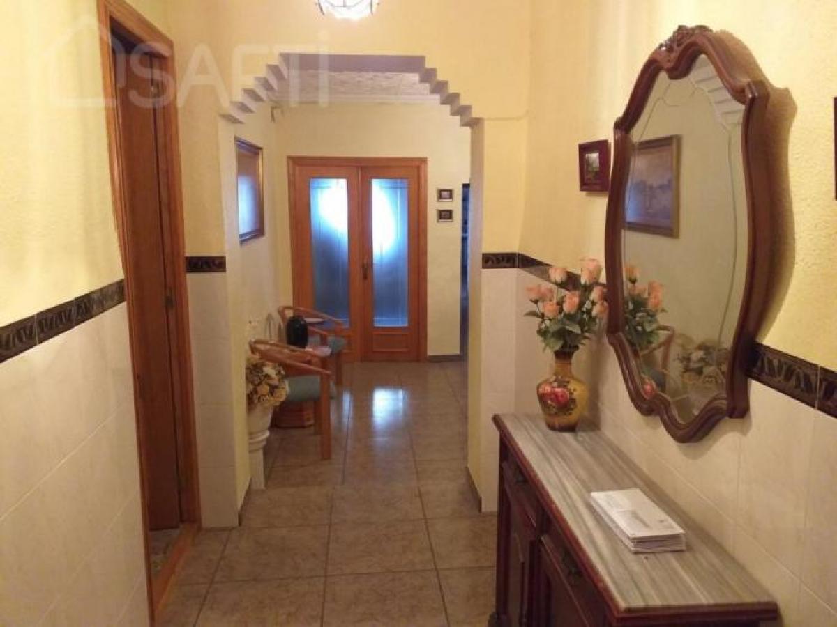 Picture of Home For Sale in Yecla, Murcia, Spain