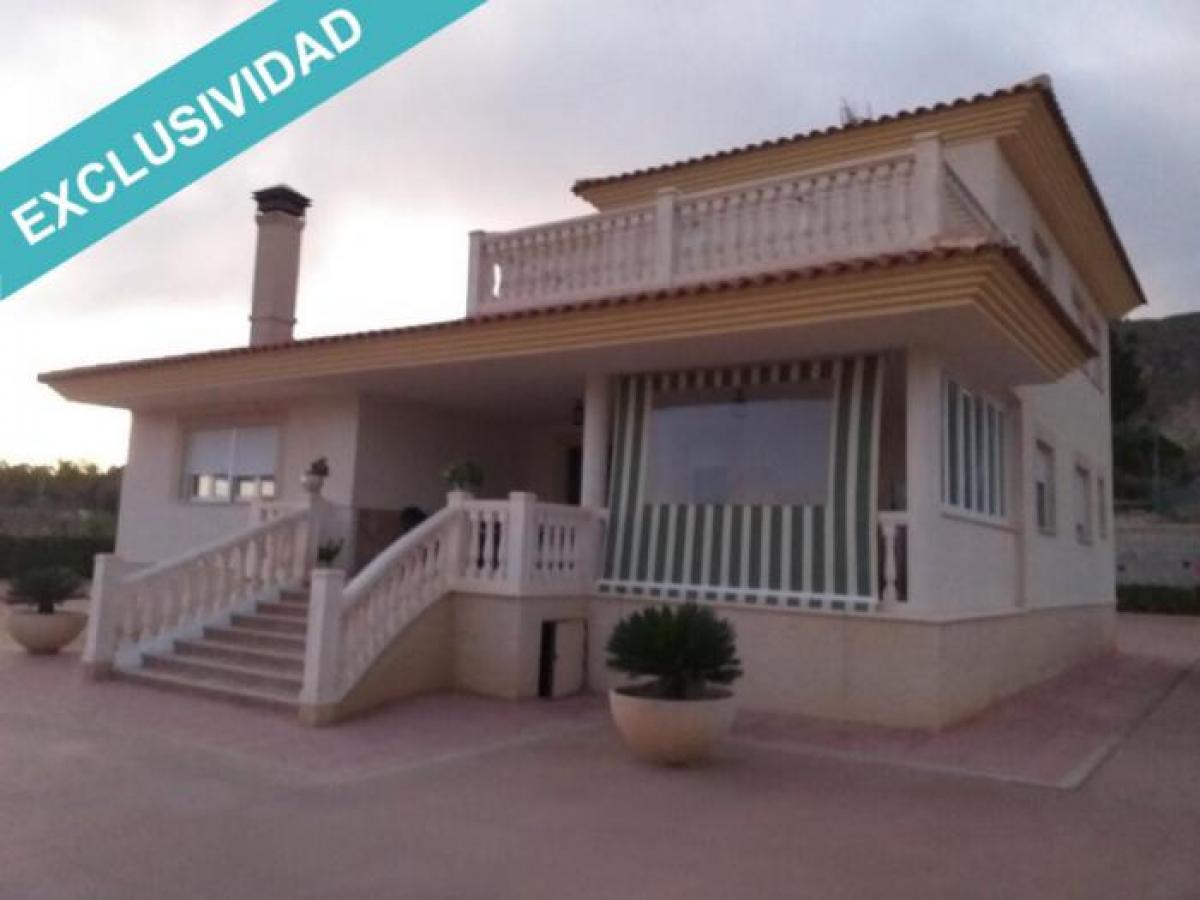 Picture of Home For Sale in Yecla, Murcia, Spain