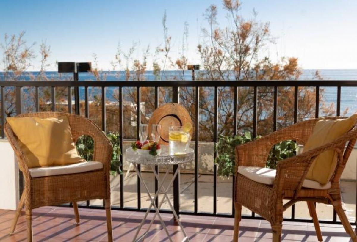 Picture of Apartment For Sale in Fuengirola, Malaga, Spain