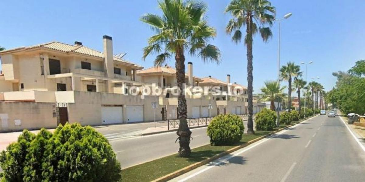 Picture of Home For Sale in Algeciras, Cadiz, Spain