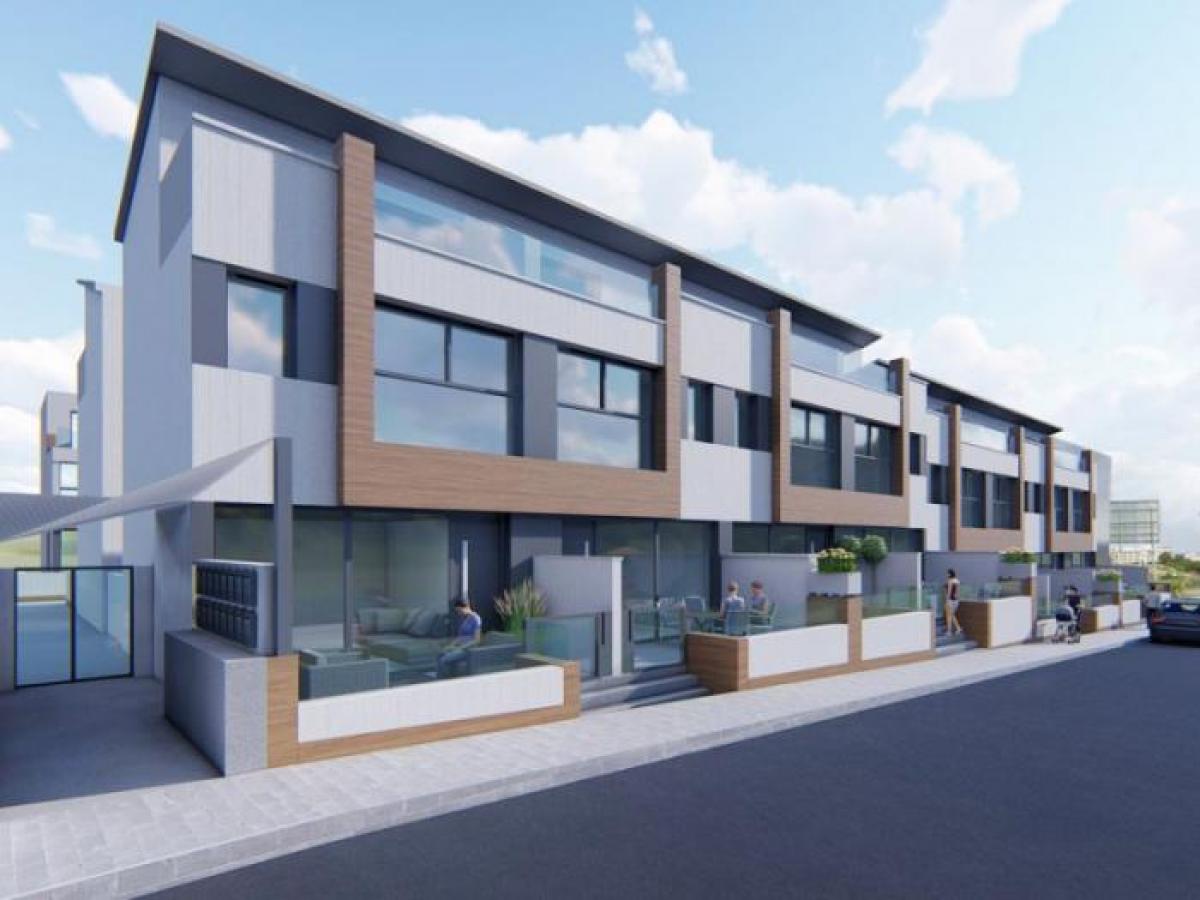 Picture of Home For Sale in Guardamar, Alicante, Spain