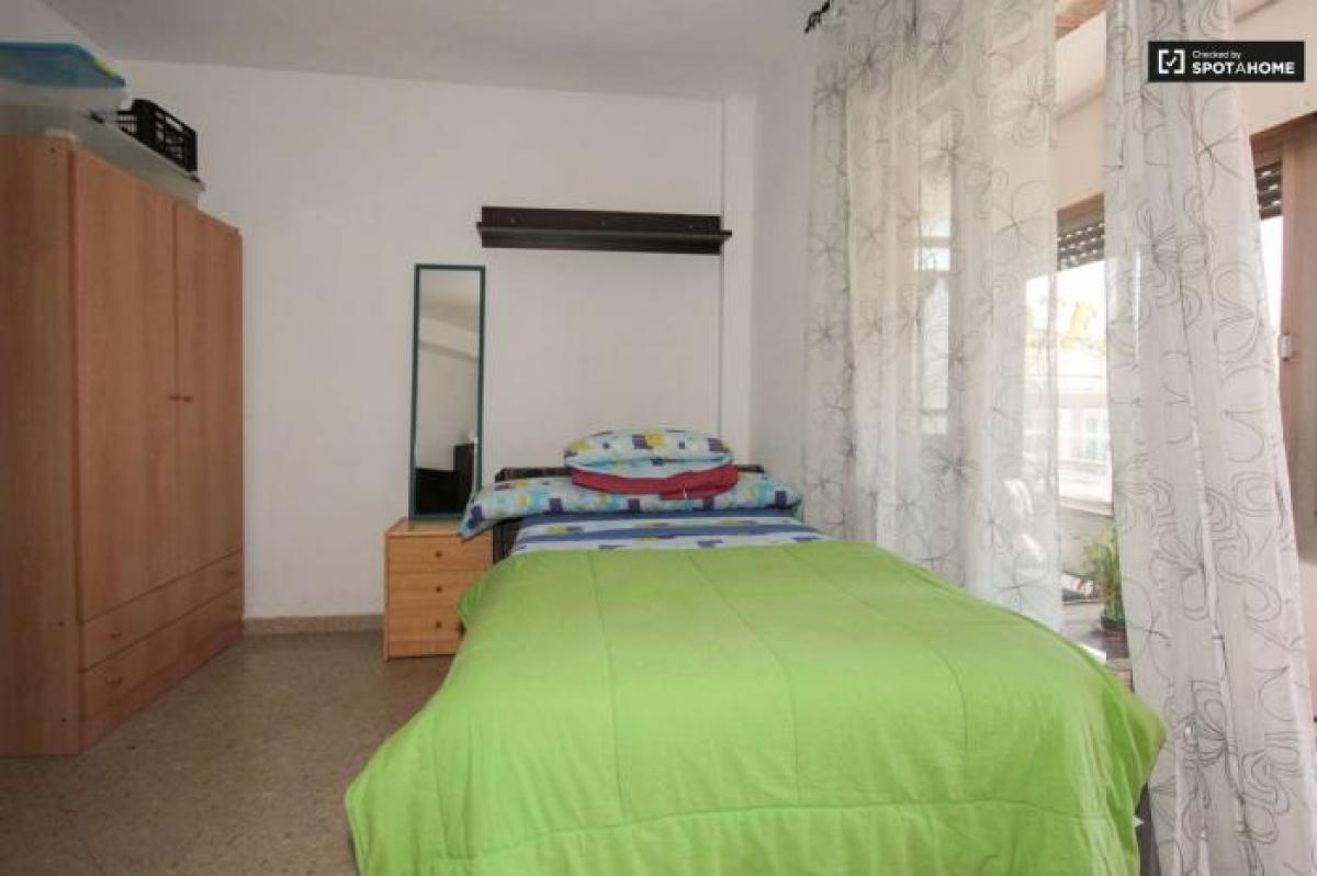 Picture of Apartment For Rent in Granada, Granada, Spain