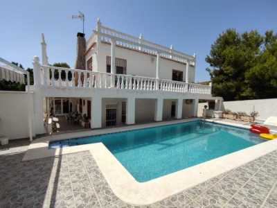 Villa For Sale in 