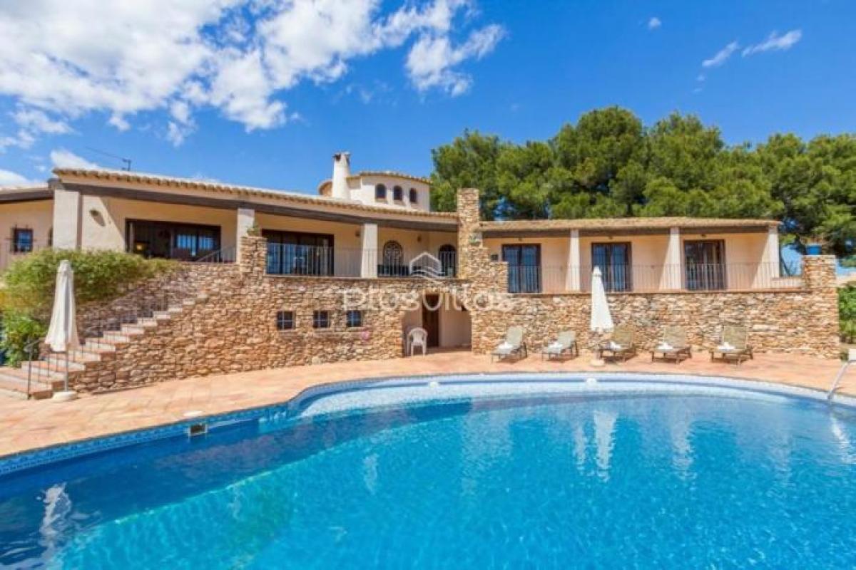 Picture of Villa For Sale in Calpe, Alicante, Spain