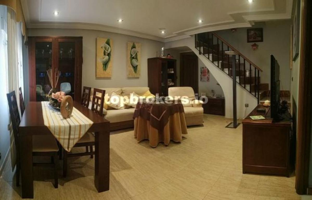Picture of Home For Sale in Linares, Asturias, Spain