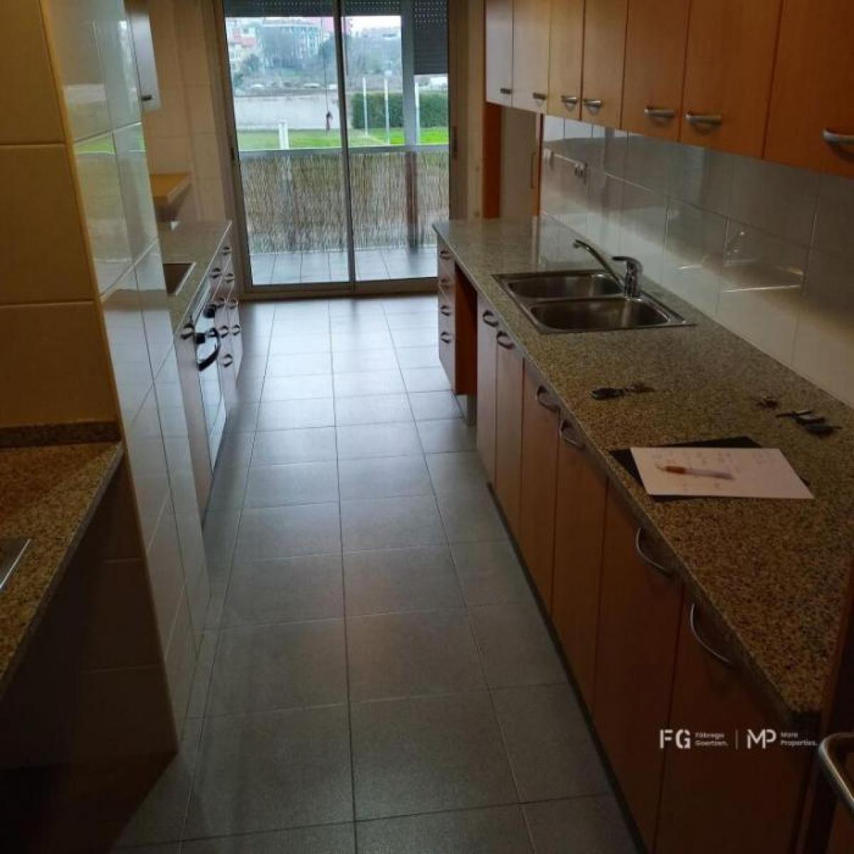 Picture of Apartment For Sale in Girona, Girona, Spain