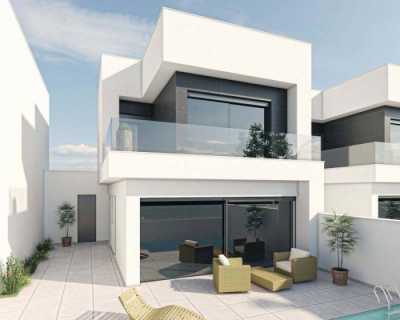 Villa For Sale in San Pedro Del Pinatar, Spain