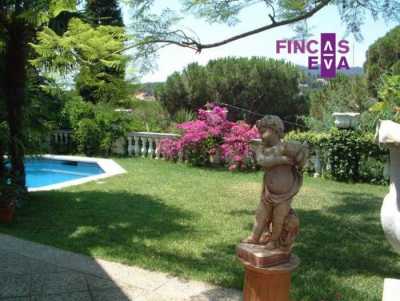 Villa For Sale in 