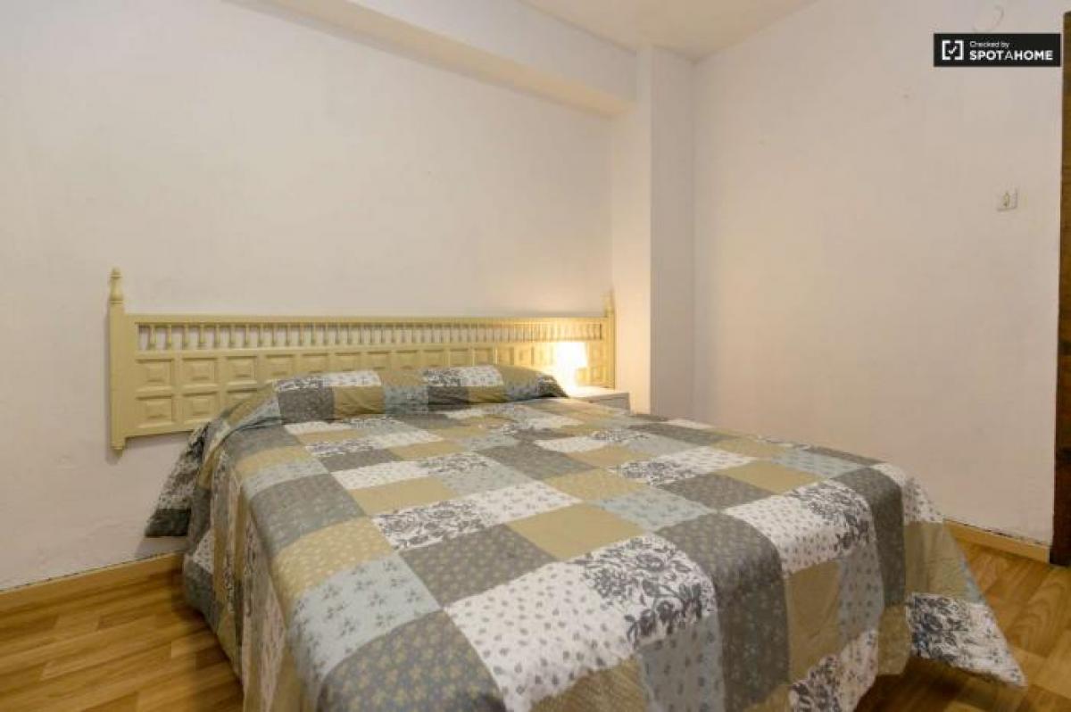 Picture of Apartment For Rent in Granada, Granada, Spain