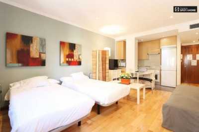 Apartment For Rent in 