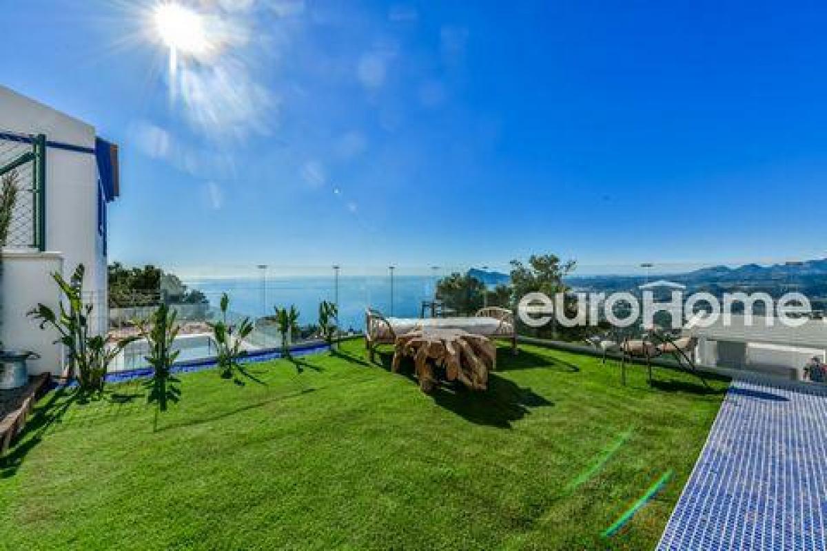 Picture of Villa For Sale in Altea, Alicante, Spain