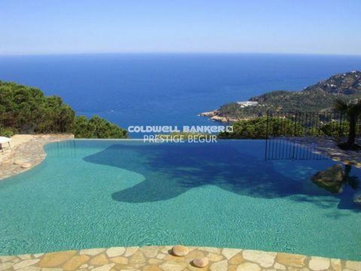 Picture of Villa For Sale in Begur, Girona, Spain
