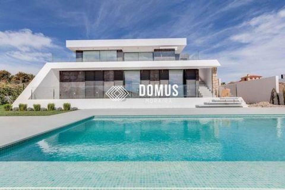 Picture of Home For Sale in Moraira, Alicante, Spain