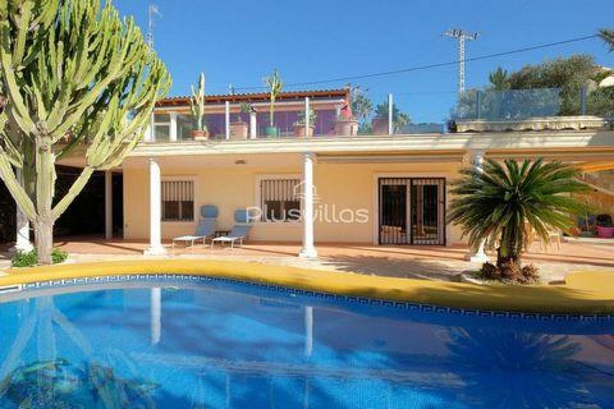 Picture of Villa For Sale in Calpe, Alicante, Spain