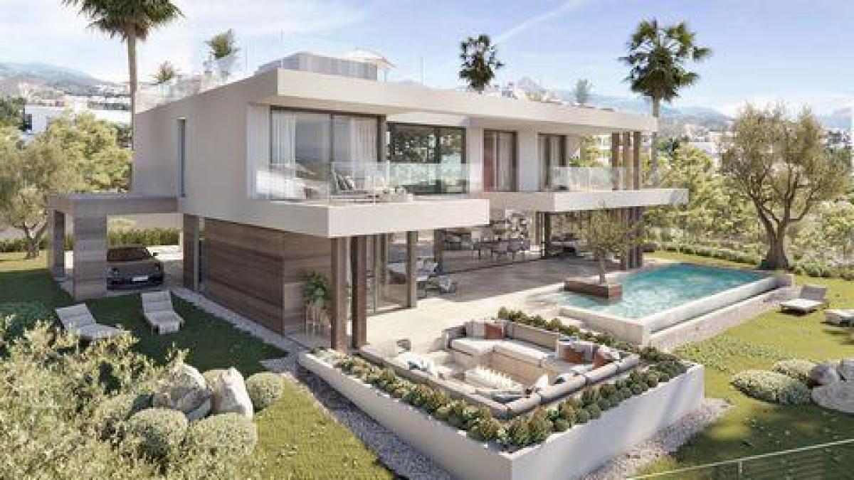 Picture of Villa For Sale in Estepona, Malaga, Spain