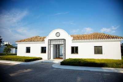 Villa For Sale in Cancelada, Spain